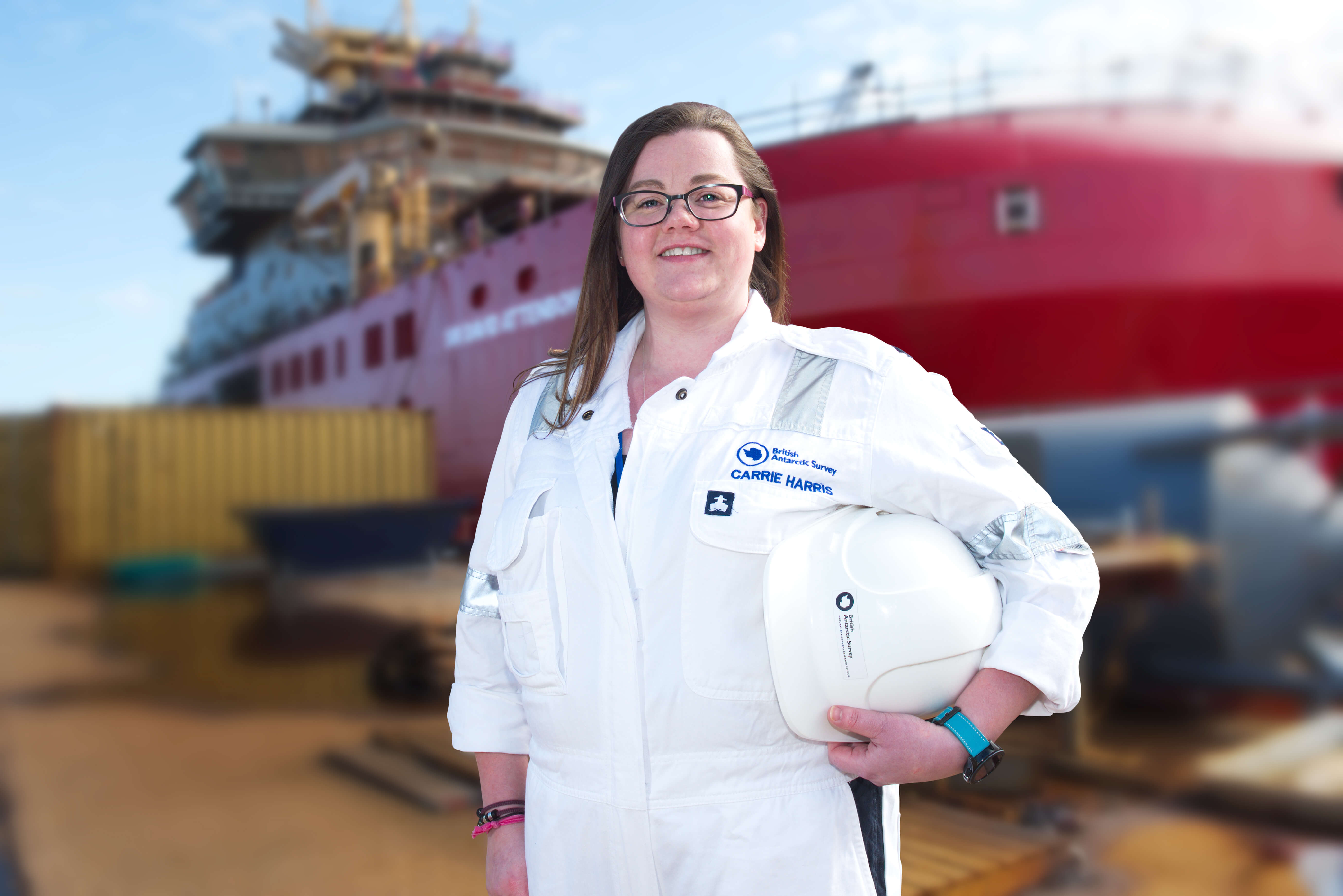 Marine engineer on board_woman